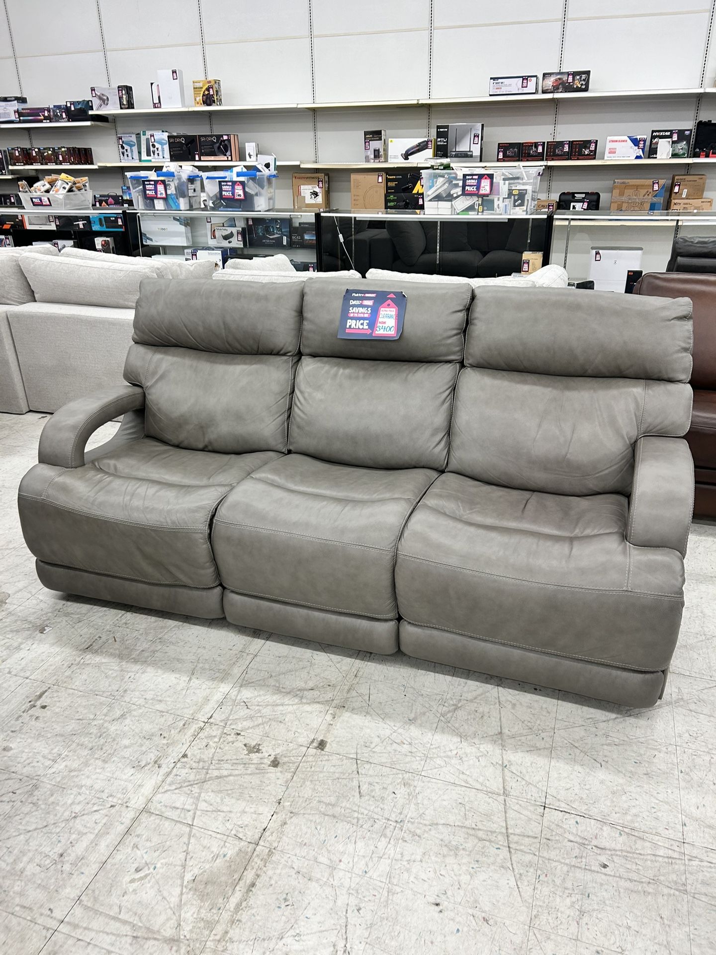 RECLINABLE COUCH