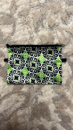 Small pouch