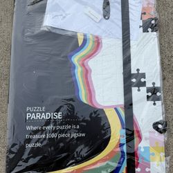 New large 1000 piece puzzle binder with 20 plastic sleeves.