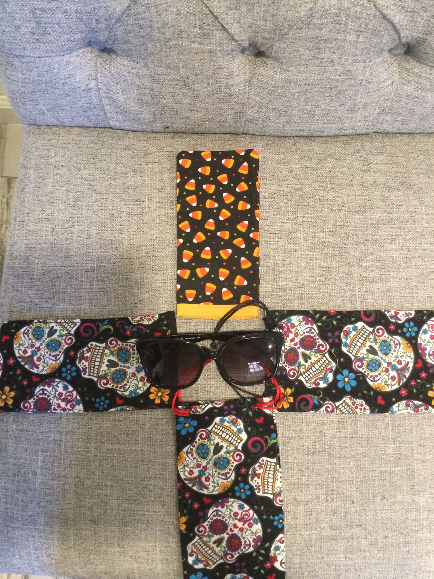 HALLOWEEN π GLASSES POUCHES, NEW