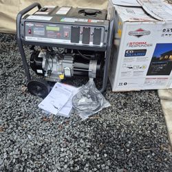 Brigg Stratton 8500 Starting 6,250-Watt Gasoline Powered Recoil Start Portable Generator with OHV Engine