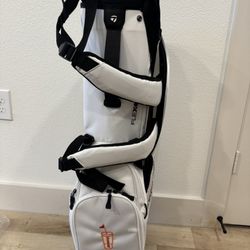 *limited Edition* Taylormade x Dunkin’ Donuts FlexTech Stand Bag