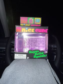 NEEDOH NICE CUBE SQUISHYS