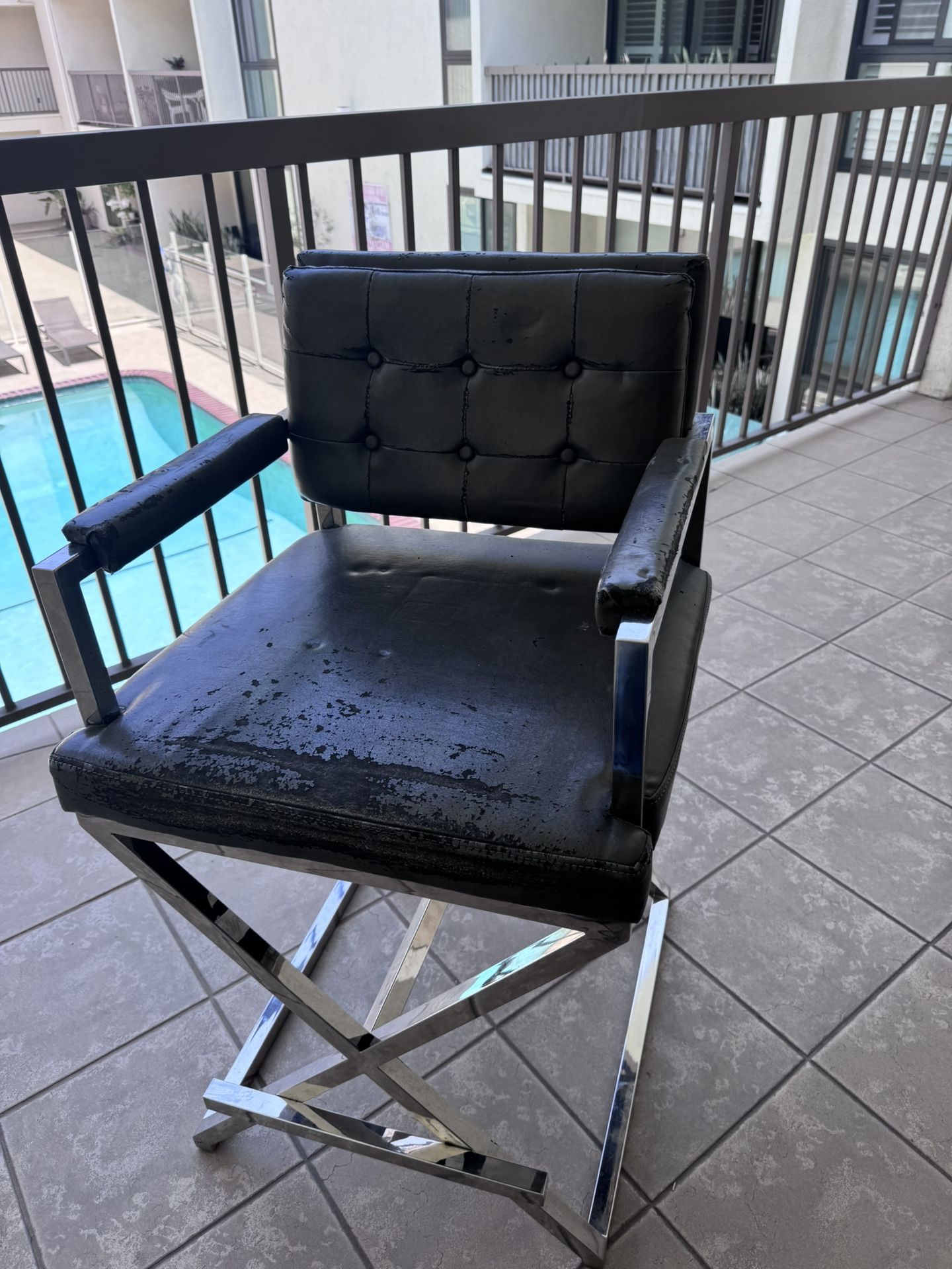 Accent Chair Great Ítem To Upcycle