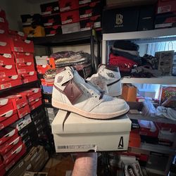 Jordan x A Ma Maniere Retro 1  Brand New!  Size: 8.5