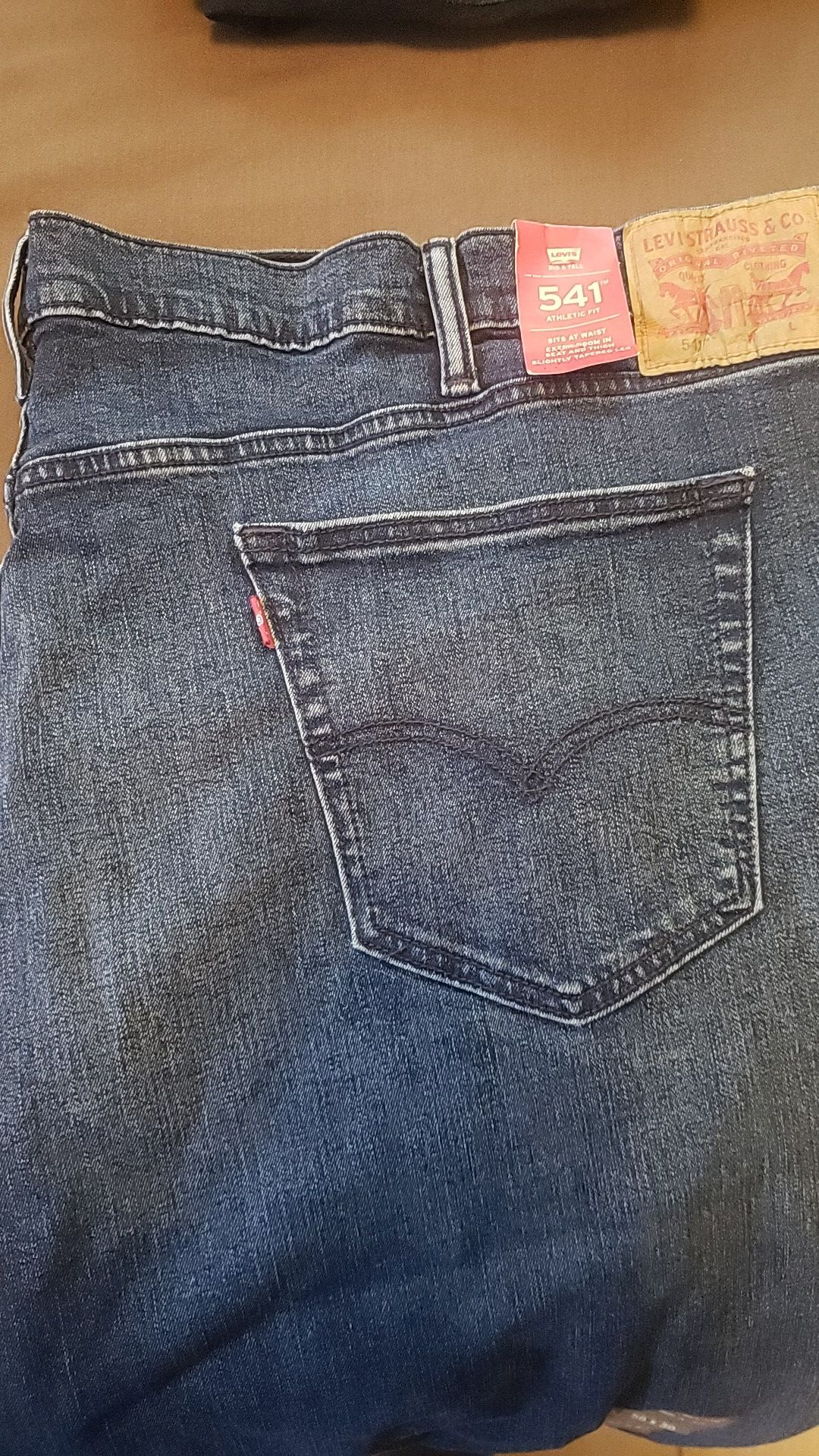 LEVI'S JEANS SIZE 56×30 BIGGER SIZE BRAND NEW $25