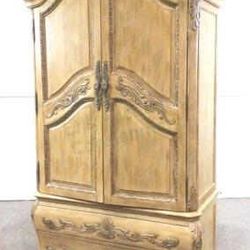 Armoire Closet