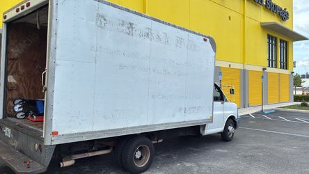 Truck moving company
