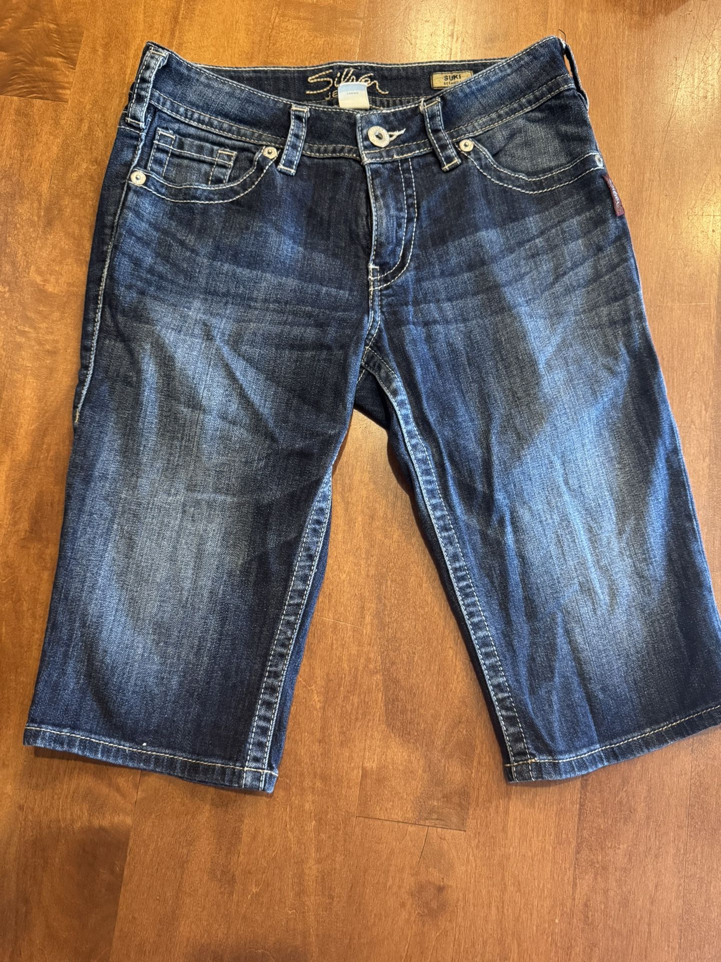 Woman’s Silver Suki Shorts Shipping Available
