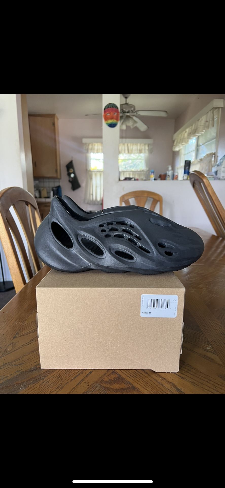 Adidas Yeezy Foam RNR Onyx Size 11