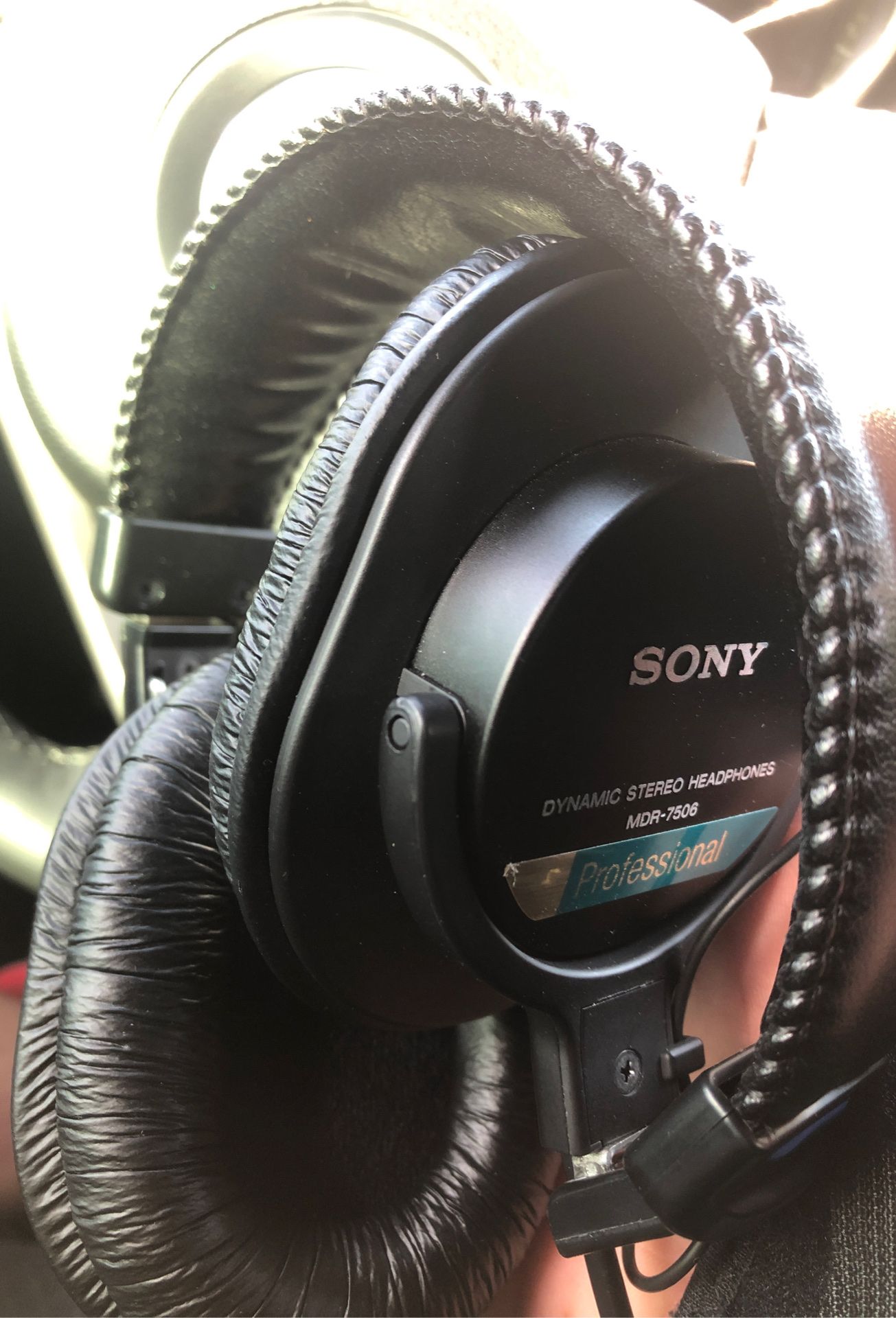 Sony headphones mdr-7506