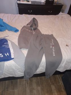 Timmy Hilfiger Medium Sweatsuit