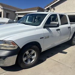 2017 Dodge ram crew cab 1500 diesel