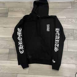 Chrome hearts vertical logo small