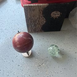 Misc..items Globe , Photo, Paper Weight 