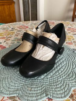 Clarks bendibles women shoes size 8m