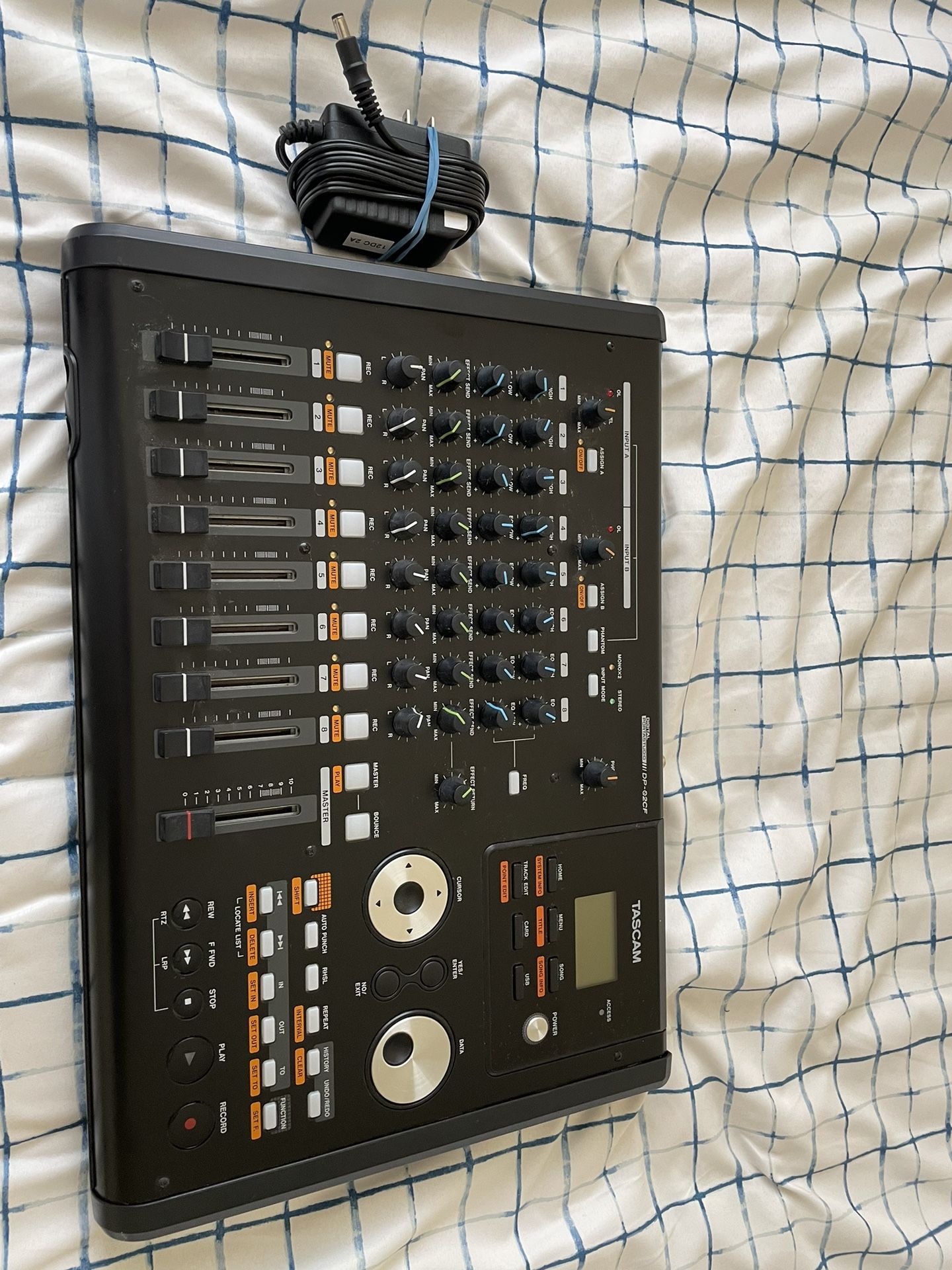 TASCAM DP-02CF Digital Portastudio