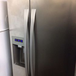 Kenmore Side By Side Refrigerator 
