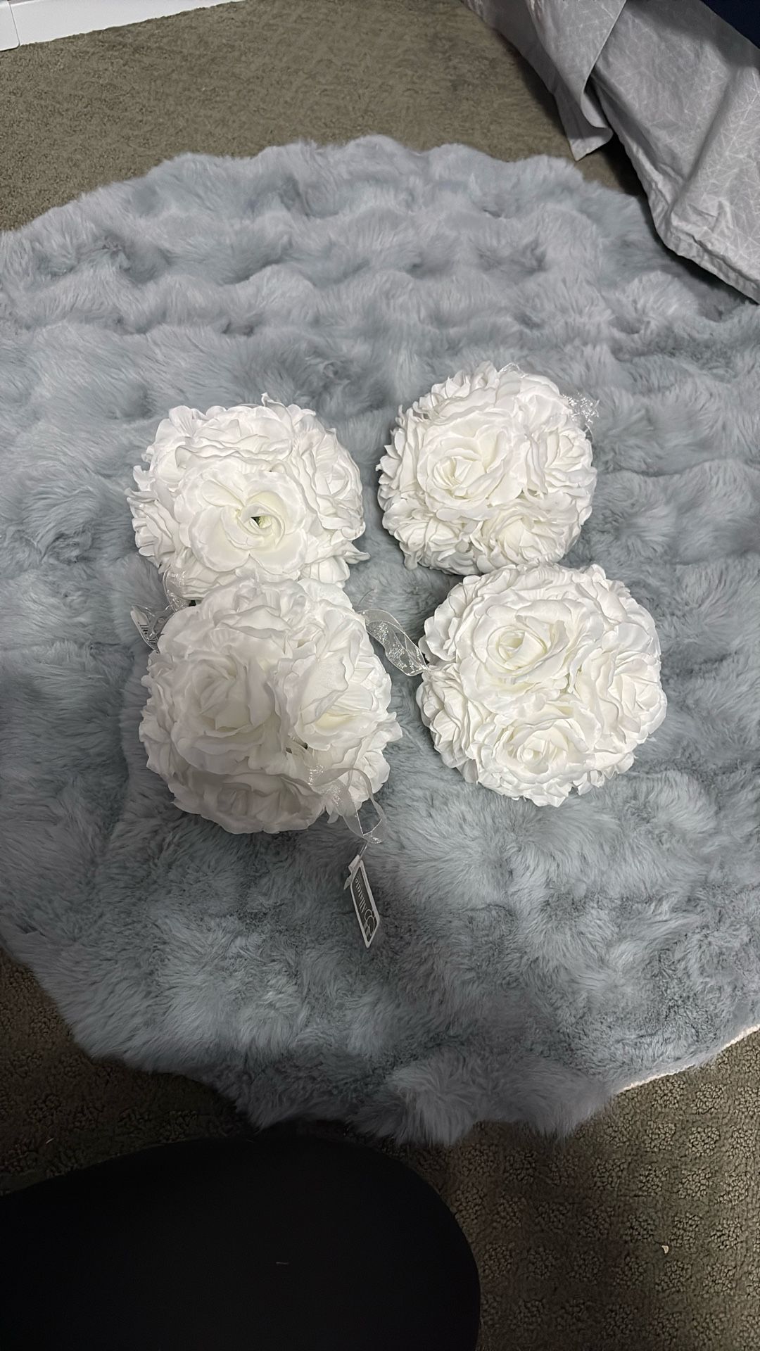 Set Of 4 Artificial Rose Kissing Balls