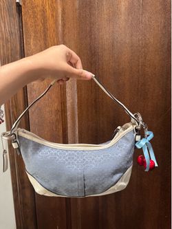 Blue vintage Coach soho bag