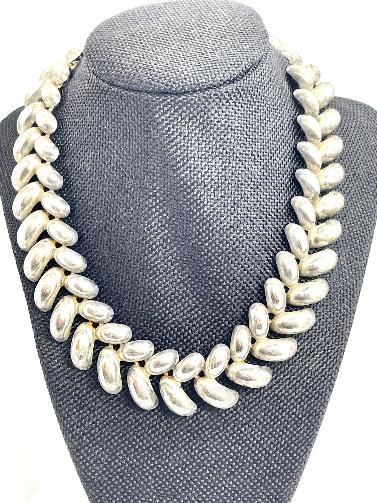 Silver Tone Collar Necklace