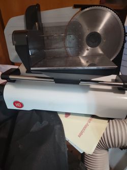 Cabela Deli Style Meat Slicer