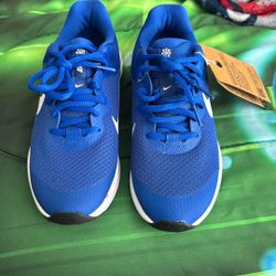 New Nike Shoes - No Box
