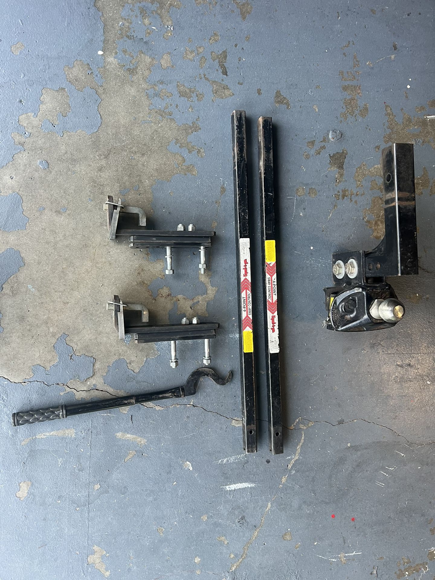 6000 Pound Equalizer Sway Control Hitch