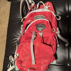 Osprey Hiking Backpack w/water tank