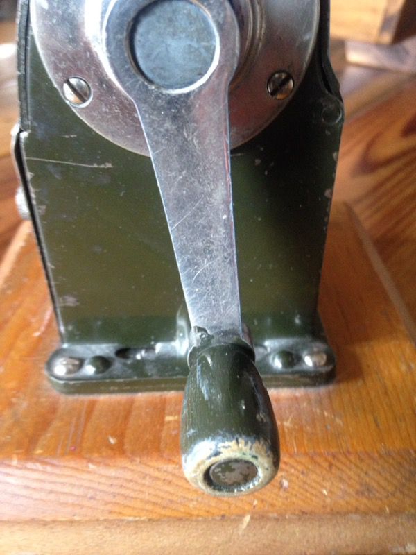 Crock Stick Knife and Scissor Sharpener - Vintage for Sale in Riverton, NJ  - OfferUp