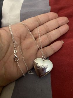 Love ❤️ Heart Photo Frame Pendant Necklace 