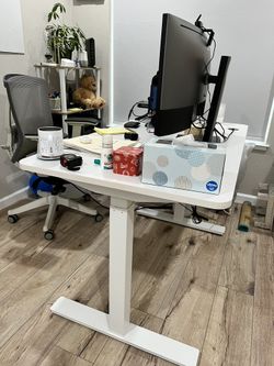 Standing Desk ( 53 X 29 ) - Classic White