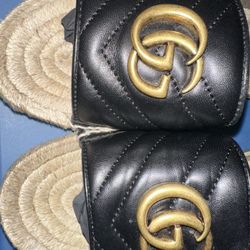Authentic Gucci GG Marmont Espadrille Slide Sandals in black leather with gold hardware