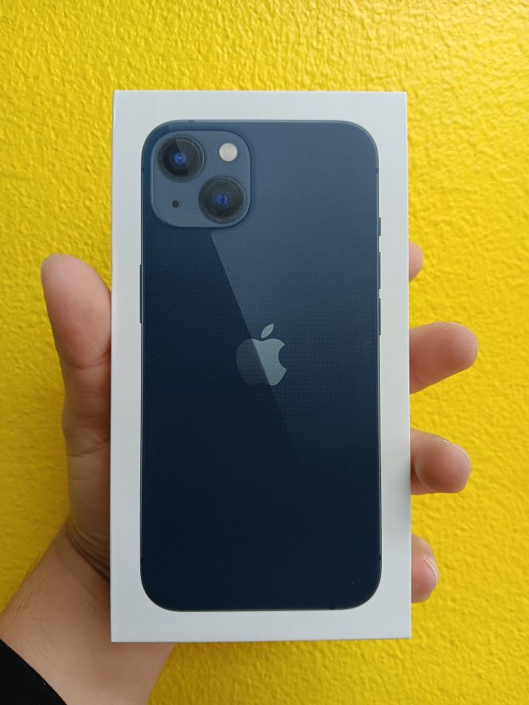iPhone 13 MIDNIGHT 128gb Boost/metro/tmobile/Cricket $245