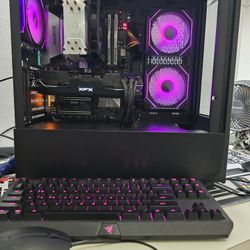 Gaming pc intrl i7-7700k, rx 5700 xt, 16 gb ram, nvme, wifi, mouse and razer keyboard
