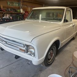 1967 Chevy Custom C10 Shortbed