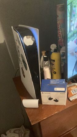 PS5 and Pulse Explore Headphones