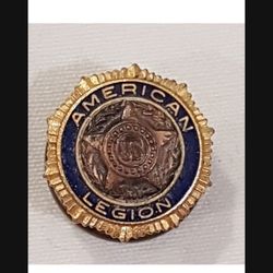 Vintage US American Legion Emblem Gold Plated Emblem Lapel Pin Badge Screw Back