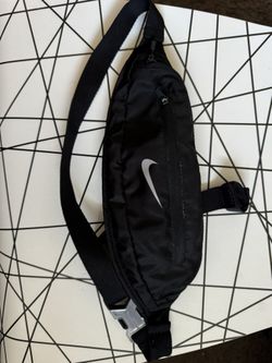 Nike Run Pouch