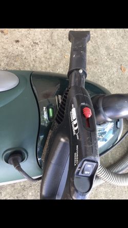 Car vacuum