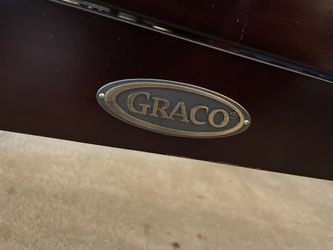 Graco Convertible Crib