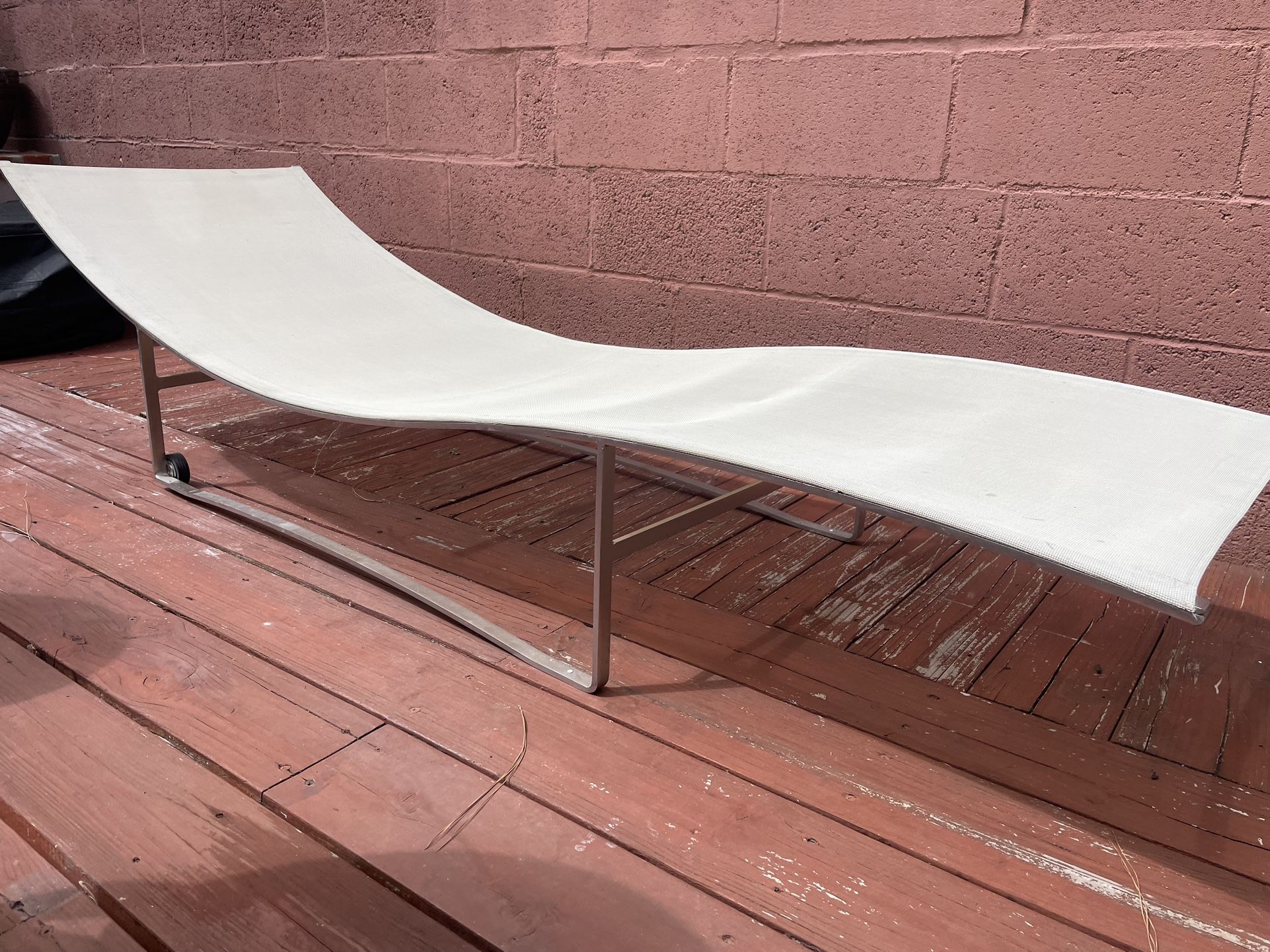 Henry Hall Flexy Curve Sun Chaise 3300$ Original Price