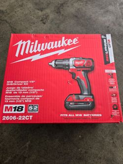 Milwaukee M18 Compact 1/2" Drill/Driver Kit