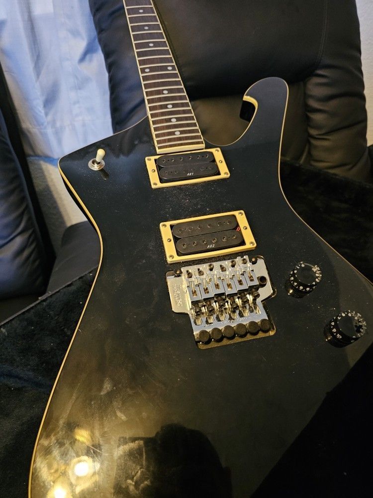 Iceman Paul Stanley From Kiss Signature Guitar