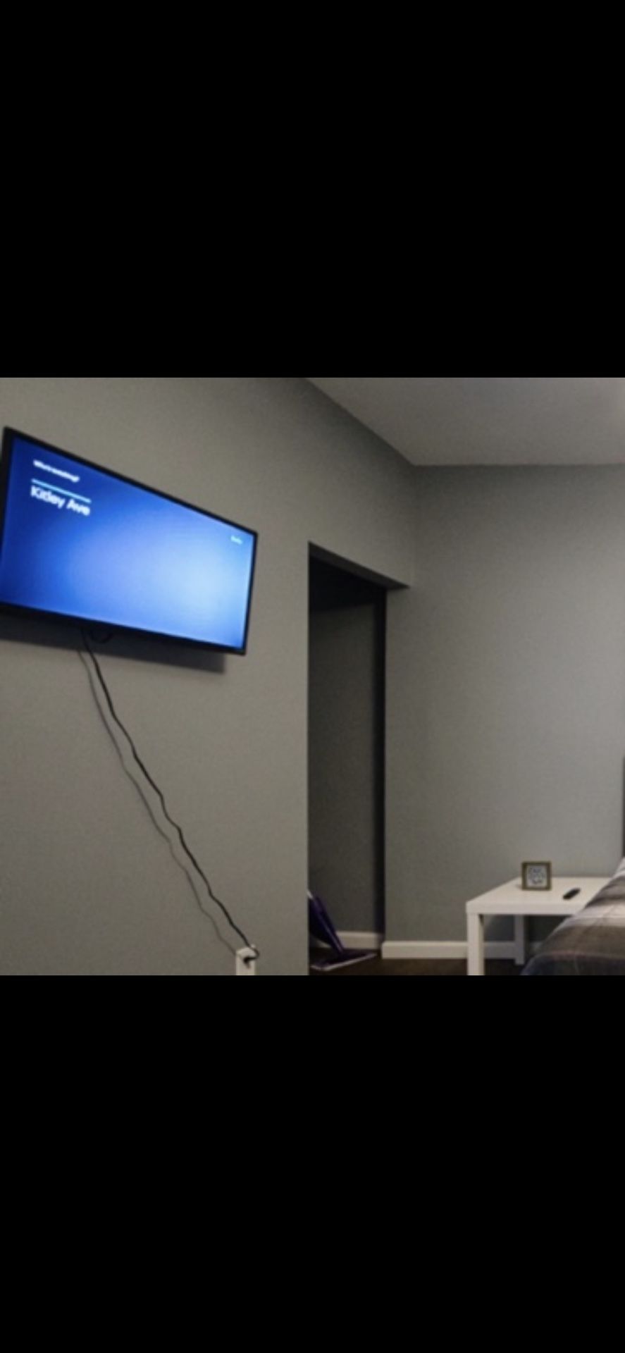 32” Smart TV