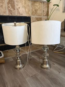 2 lamps