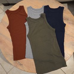 4 Lot Tank Tops Womens XS A New Day