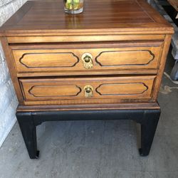 1 Night Stand  Vintage  Style 