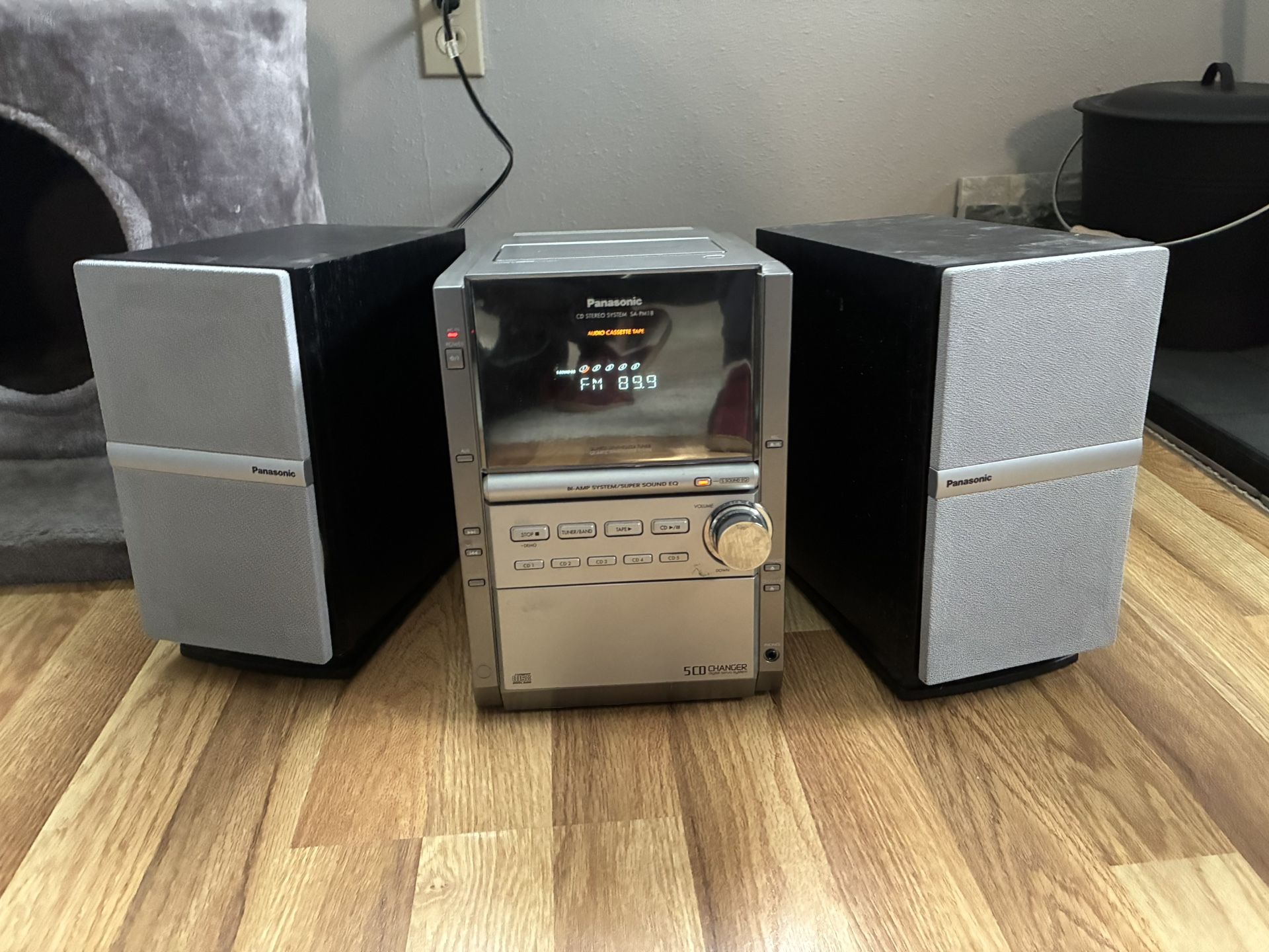 Panasonic 5 disk Stereo 