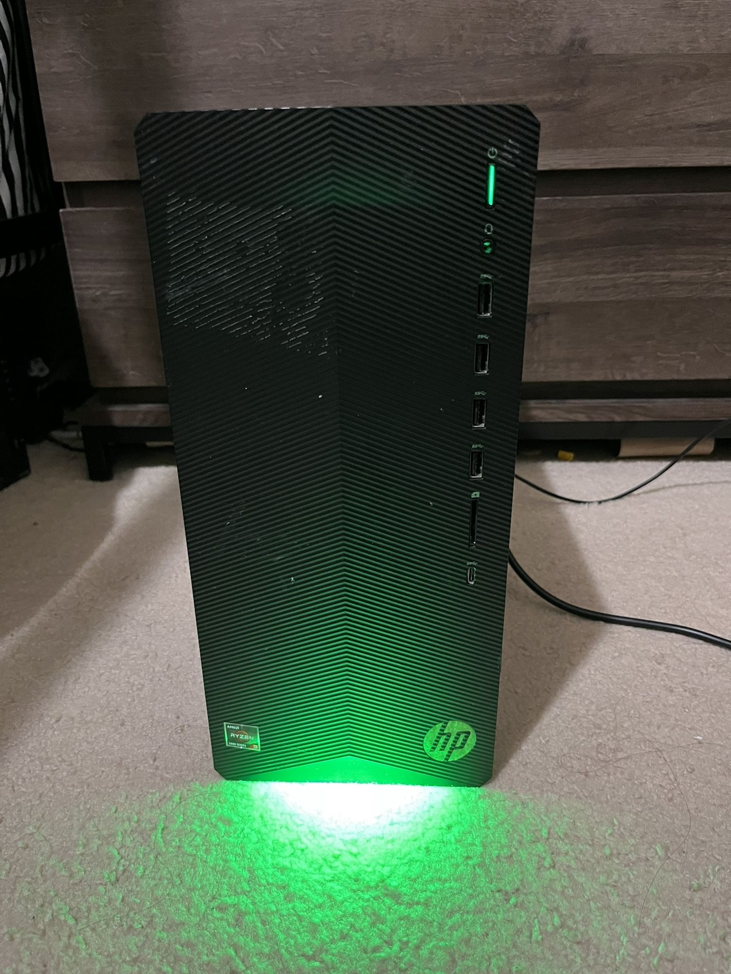 HP Pavilion Gaming, Ryzen 3-5000, Radeon RX 5500 4gb video, 16gb ram, 512gb ssd